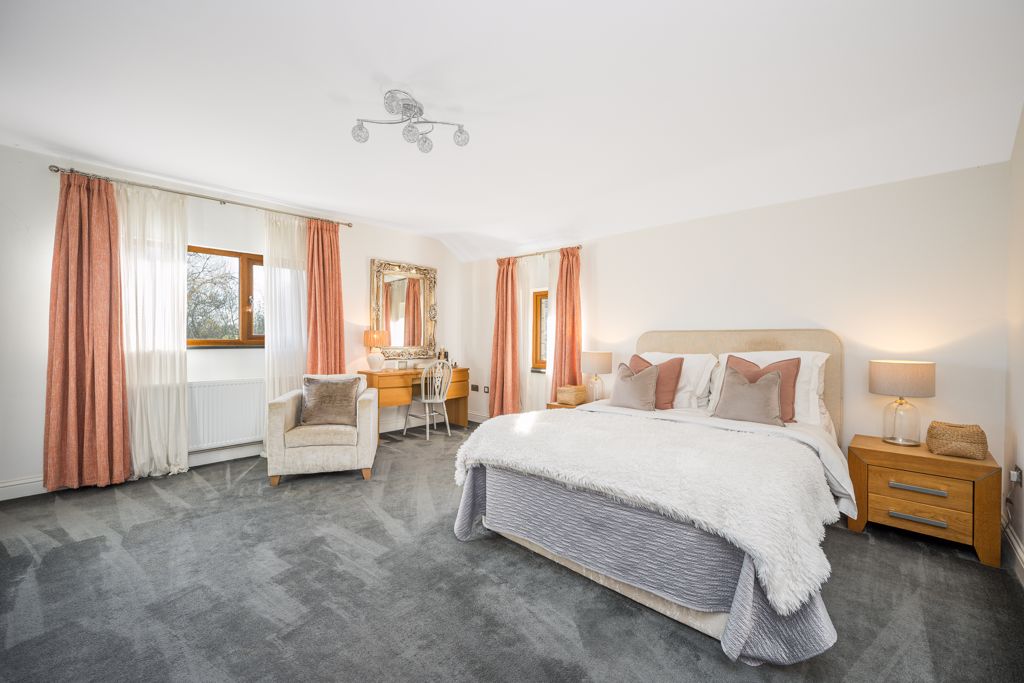 Bedroom- click for photo gallery